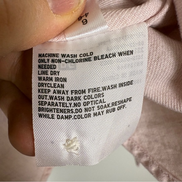 Uniqlo Pink Button Front Collared Shirt 100% Cotton Small Classic Minimalist - Picture 5 of 6